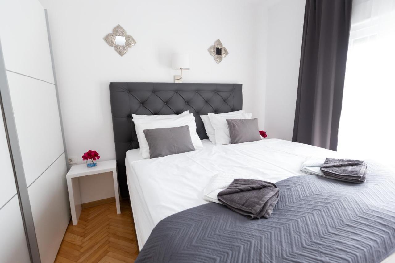 Luxury Apartments Mia Podstrana Bagian luar foto